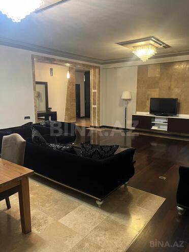 İcarəyə verilir 3 otaqlı köhnə tikili 155 m², İçəri Şəhər m., photo 6 from 23