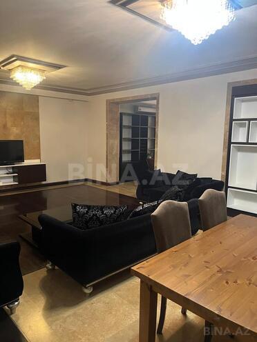 İcarəyə verilir 3 otaqlı köhnə tikili 155 m², İçəri Şəhər m., photo 7 from 23
