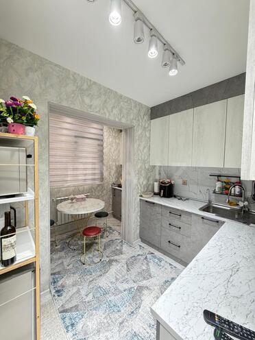 Satılır 2 otaqlı köhnə tikili 60 m², Yeni Günəşli q., photo 8 from 15