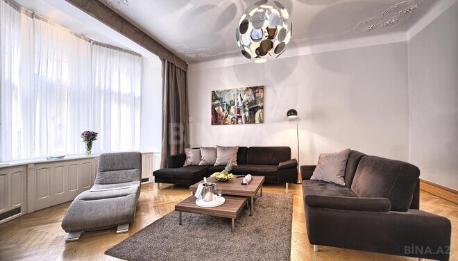 İcarəyə verilir 3 otaqlı yeni tikili 125 m², 28 May m., photo 1 from 11