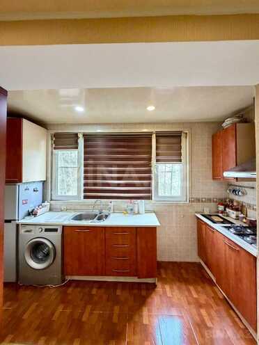 Продаётся 2-комн. вторичка 65 м², Бинагадинский р., photo 6 from 11