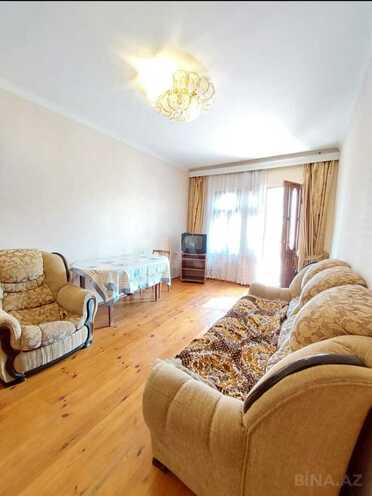Сдаётся 2-комн. вторичка 70 м², м. Иншаатчылар, photo 1 from 13