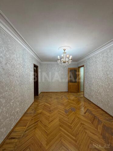 Satılır 2 otaqlı köhnə tikili 50 m², Elmlər Akademiyası m., photo 1 from 12