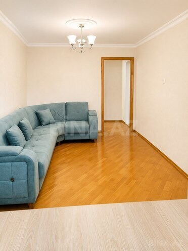 Продаётся 2-комн. вторичка 55 м², м. Иншаатчылар, photo 3 from 12