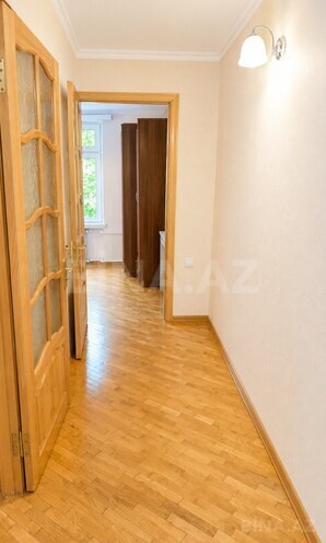 Продаётся 2-комн. вторичка 55 м², м. Иншаатчылар, photo 4 from 12