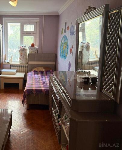 Сдаётся 3-комн. вторичка 65 м², м. Иншаатчылар, photo 1 from 11