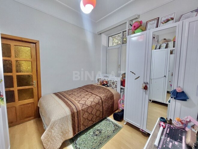 Продаётся 3-комн. вторичка 80 м², м. Нариман Нариманов, photo 11 from 14