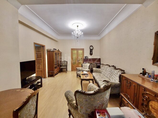 Продаётся 3-комн. вторичка 80 м², м. Нариман Нариманов, photo 4 from 14