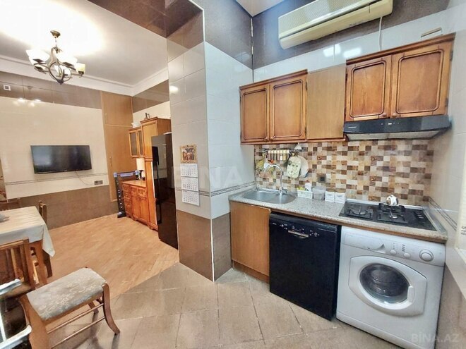 Продаётся 3-комн. вторичка 80 м², м. Нариман Нариманов, photo 7 from 14
