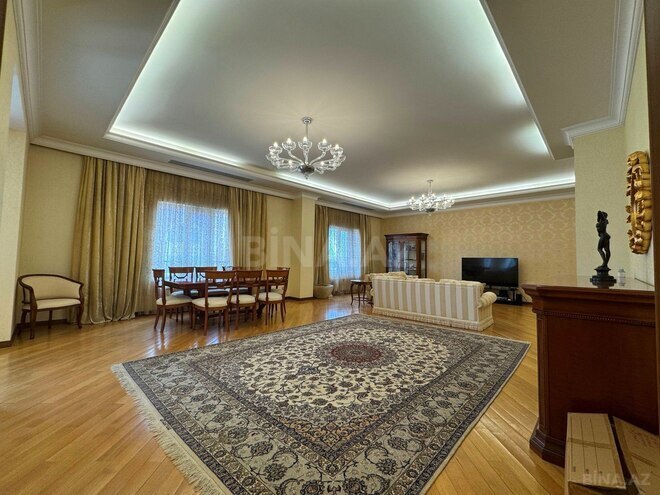 Satılır 5 otaqlı yeni tikili 390 m², 28 May m., photo 1 from 32