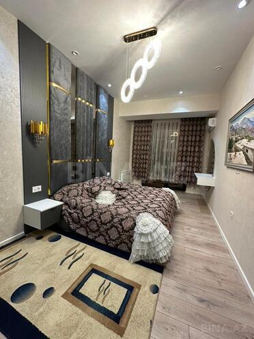 Сдаётся 2-комн. новостройка 71 м², м. Низами, photo 3 from 15