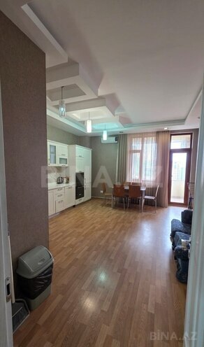 İcarəyə verilir 4 otaqlı yeni tikili 200 m², 28 May m., photo 9 from 13