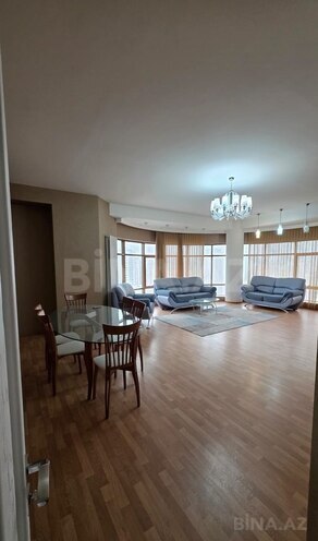 İcarəyə verilir 4 otaqlı yeni tikili 200 m², 28 May m., photo 1 from 13