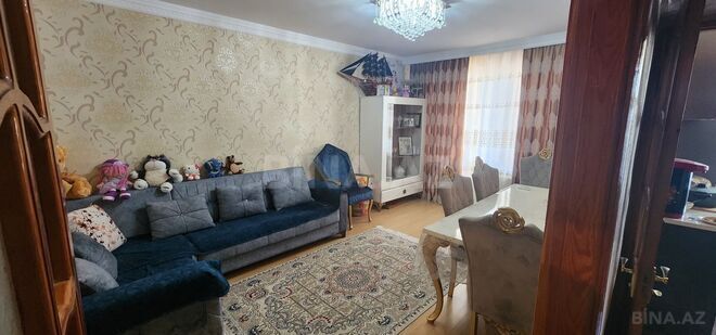 Продаётся 3-комн. вторичка 75 м², м. Ази Асланов, photo 1 from 14