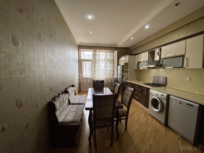 Сдаётся 3-комн. новостройка 120 м², м. Нариман Нариманов, photo 12 from 17