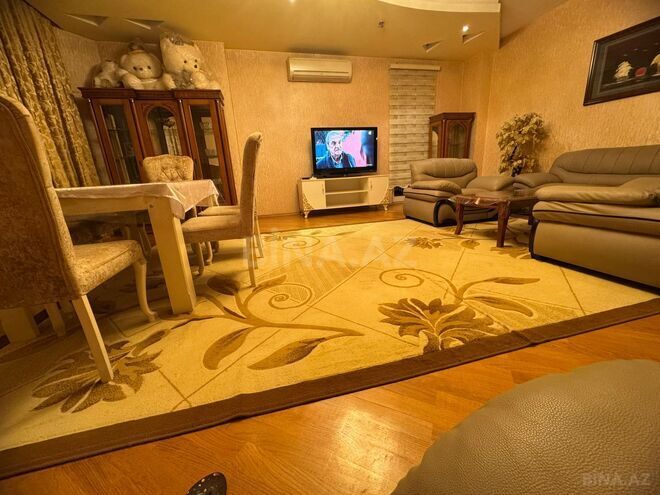 Сдаётся 3-комн. новостройка 150 м², м. Низами, photo 3 from 24