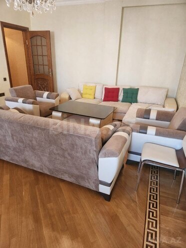 Продаётся 3-комн. новостройка 136 м², м. Низами, photo 1 from 11