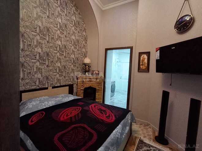Satılır 3 otaqlı köhnə tikili 110 m², Sahil m., photo 15 from 27