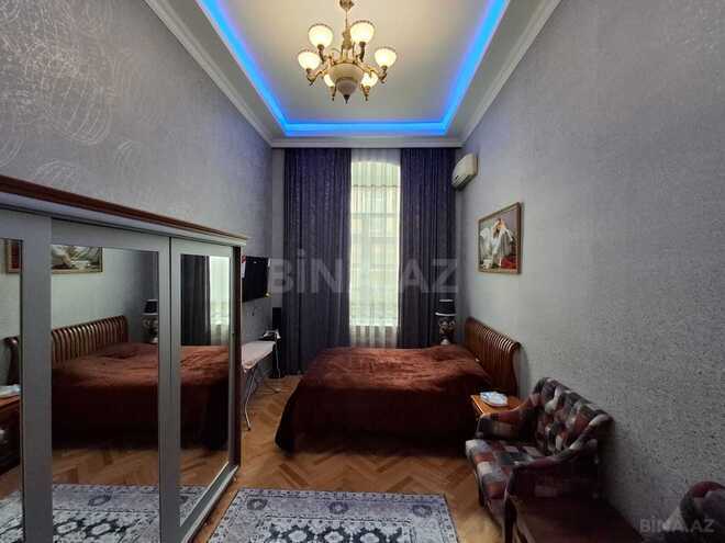 Satılır 3 otaqlı köhnə tikili 110 m², Sahil m., photo 10 from 27