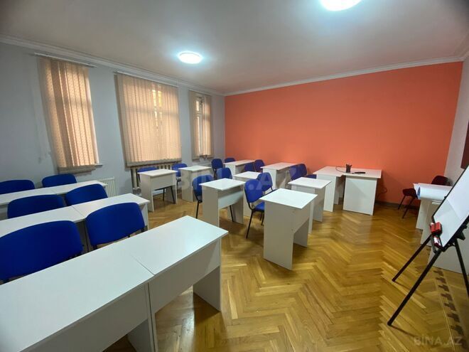 İcarəyə verilir 12 otaqlı həyət evi/bağ evi 900 m², Gənclik m., photo 13 from 32