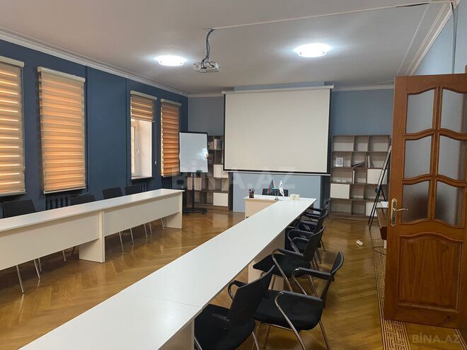 İcarəyə verilir 12 otaqlı həyət evi/bağ evi 900 m², Gənclik m., photo 23 from 32