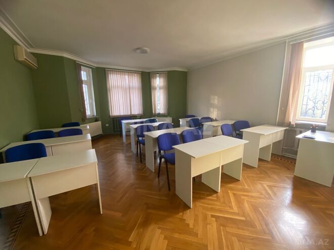 İcarəyə verilir 12 otaqlı həyət evi/bağ evi 900 m², Gənclik m., photo 17 from 32