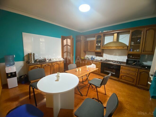 İcarəyə verilir 12 otaqlı həyət evi/bağ evi 900 m², Gənclik m., photo 11 from 32