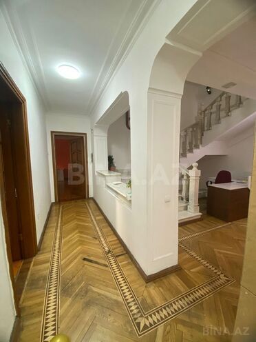 İcarəyə verilir 12 otaqlı həyət evi/bağ evi 900 m², Gənclik m., photo 20 from 32