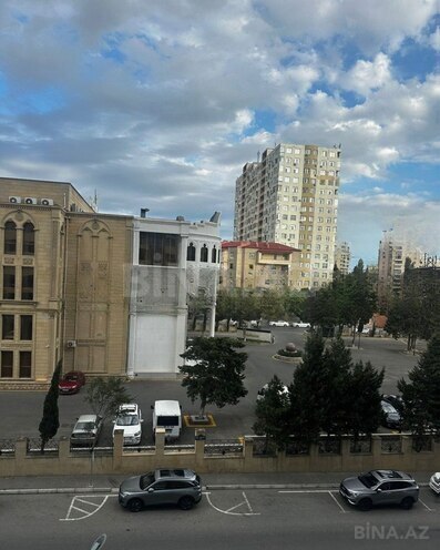 Продаётся 3-комн. новостройка 83 м², м. Кара Караев, photo 10 from 15