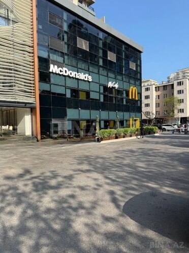 Сдаётся 3-комн. новостройка 150 м², Насиминский  р., photo 1 from 13