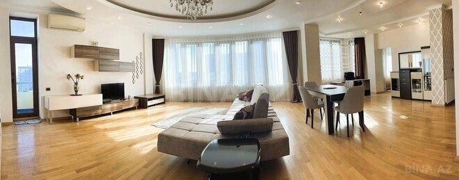 İcarəyə verilir 3 otaqlı yeni tikili 190 m², 28 May m., photo 1 from 20