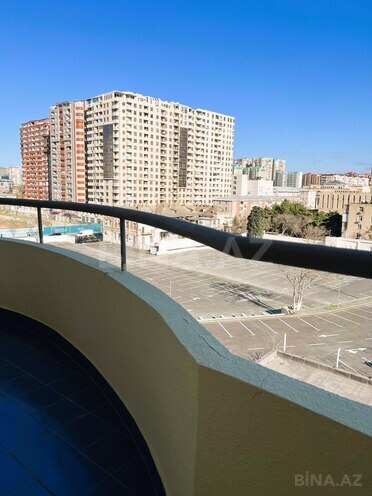 İcarəyə verilir 3 otaqlı yeni tikili 190 m², 28 May m., photo 18 from 20