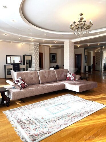 İcarəyə verilir 3 otaqlı yeni tikili 190 m², 28 May m., photo 4 from 20