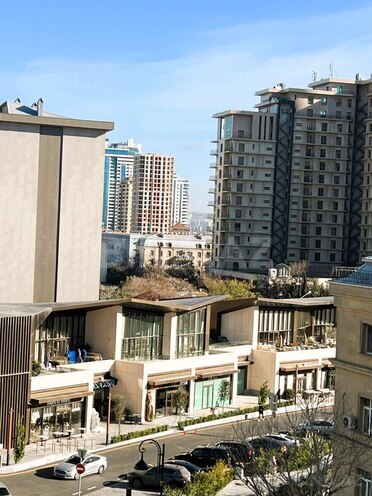İcarəyə verilir 3 otaqlı yeni tikili 190 m², 28 May m., photo 17 from 20