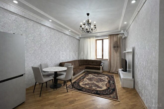 Продаётся 3-комн. новостройка 70 м², м. Нефтчиляр, photo 5 from 9
