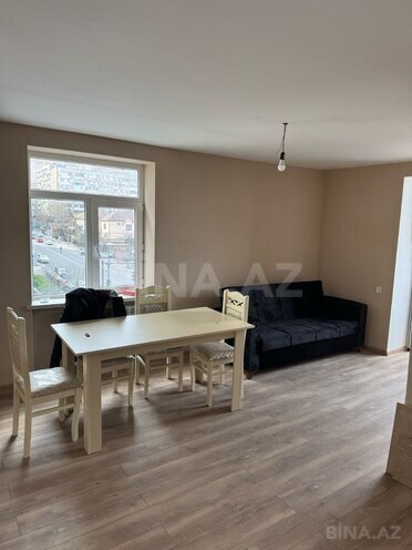 Продаётся 2-комн. вторичка 35 м², м. Элмляр Академиясы, photo 5 from 8
