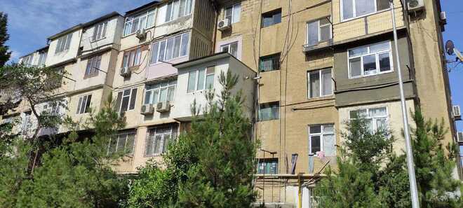 Продаётся 2-комн. вторичка 35 м², м. Элмляр Академиясы, photo 7 from 8