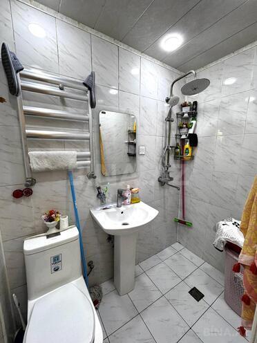 Satılır 4 otaqlı köhnə tikili 90 m², 28 May m., photo 21 from 23