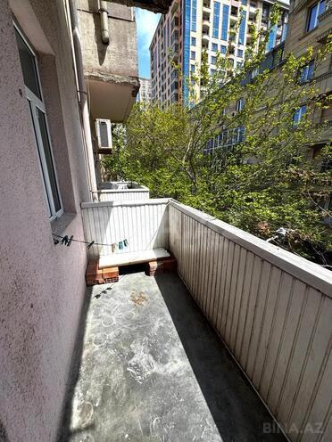 Satılır 4 otaqlı köhnə tikili 90 m², 28 May m., photo 20 from 23