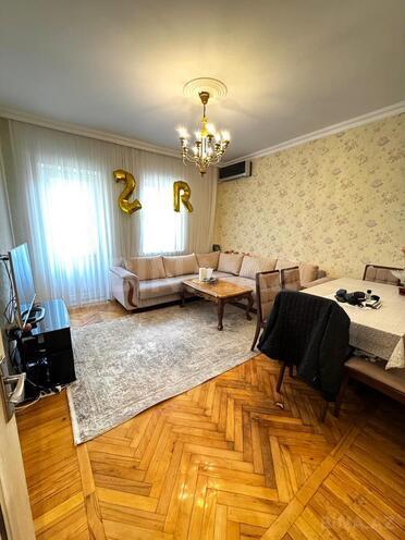 Satılır 4 otaqlı köhnə tikili 90 m², 28 May m., photo 1 from 23