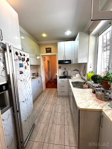 Satılır 4 otaqlı köhnə tikili 90 m², 28 May m., photo 18 from 23
