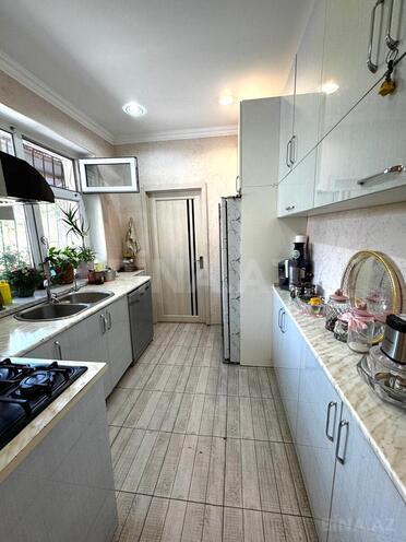 Satılır 4 otaqlı köhnə tikili 90 m², 28 May m., photo 19 from 23