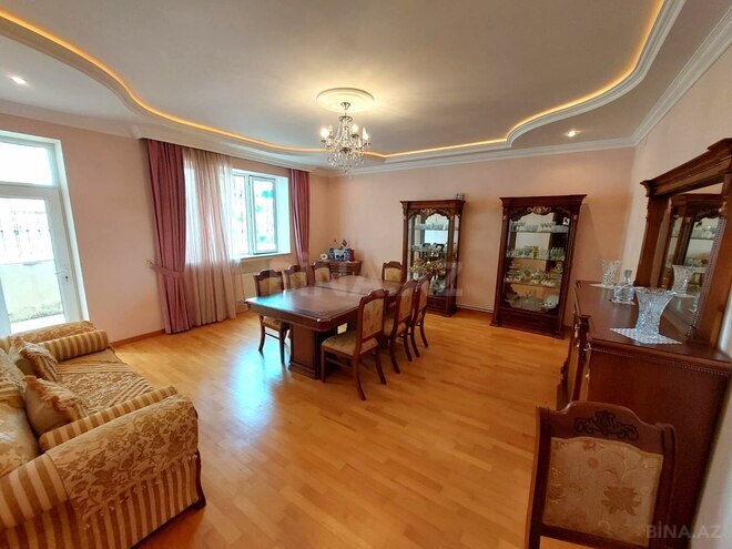 Сдаётся 3-комн. новостройка 140 м², м. 8 ноября, photo 1 from 11