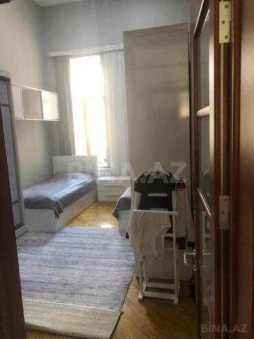 Продаётся 3-комн. вторичка 128 м², м. Сахил, photo 7 from 30
