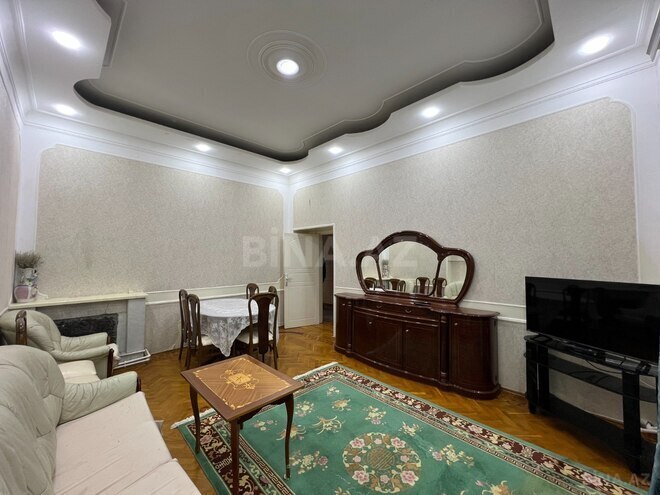 İcarəyə verilir 3 otaqlı köhnə tikili 100 m², Sahil m., photo 3 from 9