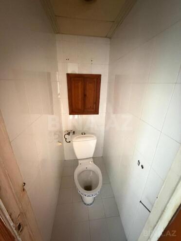 Satılır 2 otaqlı köhnə tikili 60 m², Massiv V q., photo 14 from 15