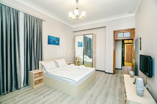 İcarəyə verilir 4 otaqlı köhnə tikili 150 m², Sahil m., photo 24 from 31
