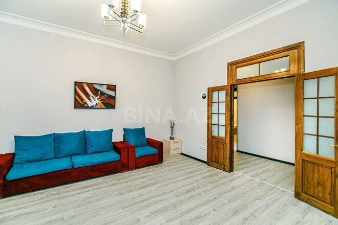 İcarəyə verilir 4 otaqlı köhnə tikili 150 m², Sahil m., photo 25 from 31