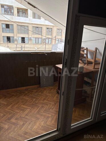 İcarəyə verilir 3 otaqlı köhnə tikili 120 m², Elmlər Akademiyası m., photo 9 from 23