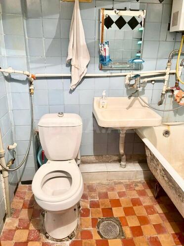 Продаётся 2-комн. вторичка 50 м², м. Нефтчиляр, photo 8 from 9